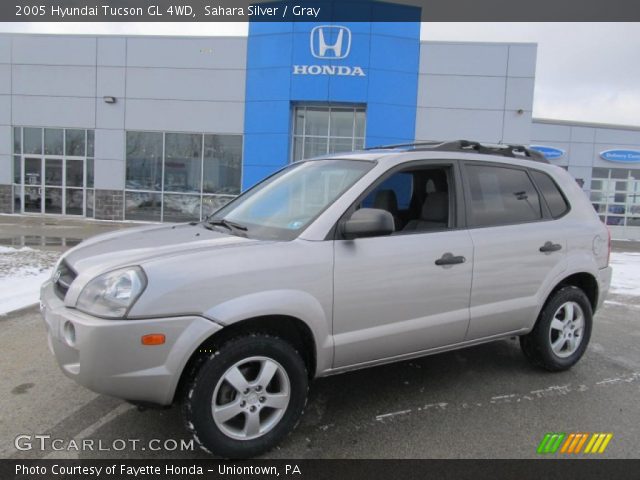2005 Hyundai Tucson GL 4WD in Sahara Silver