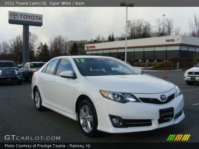 2012 Toyota Camry SE in Super White
