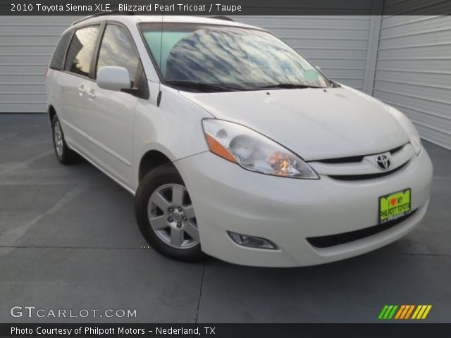 2010 Toyota Sienna XLE in Blizzard Pearl Tricoat