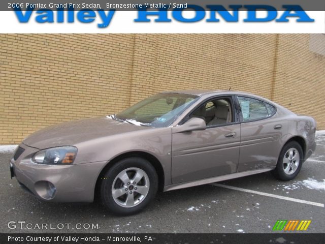 2006 Pontiac Grand Prix Sedan in Bronzestone Metallic