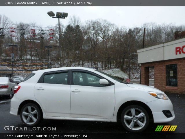 2009 Toyota Matrix S AWD in Super White