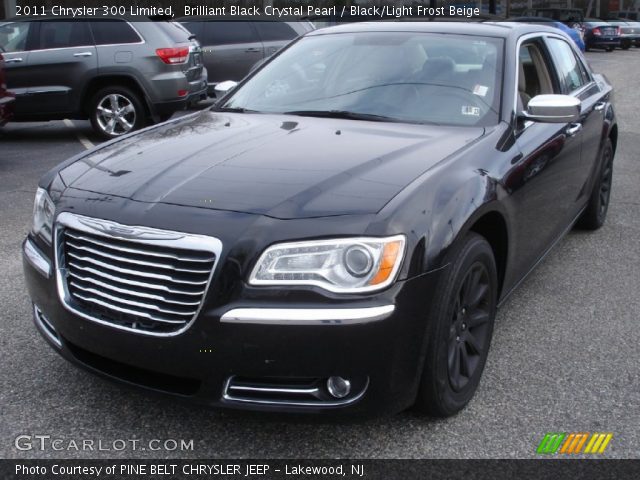 2011 Chrysler 300 Limited in Brilliant Black Crystal Pearl