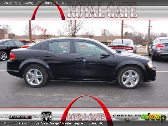 2012 Dodge Avenger SE in Black