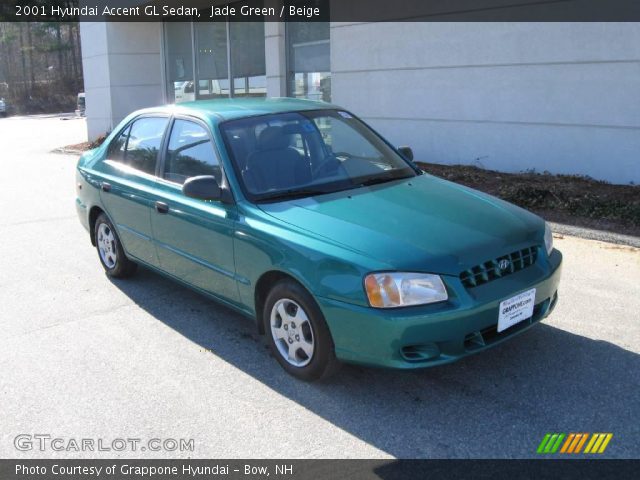 2001 Hyundai Accent GL Sedan in Jade Green