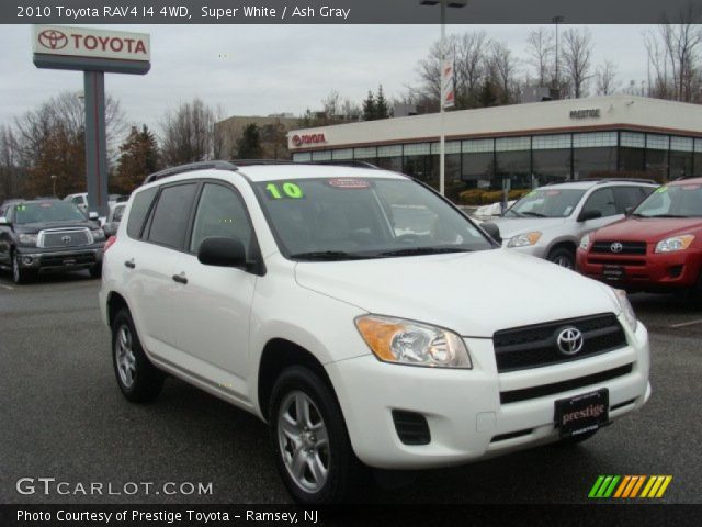 2010 Toyota RAV4 I4 4WD in Super White