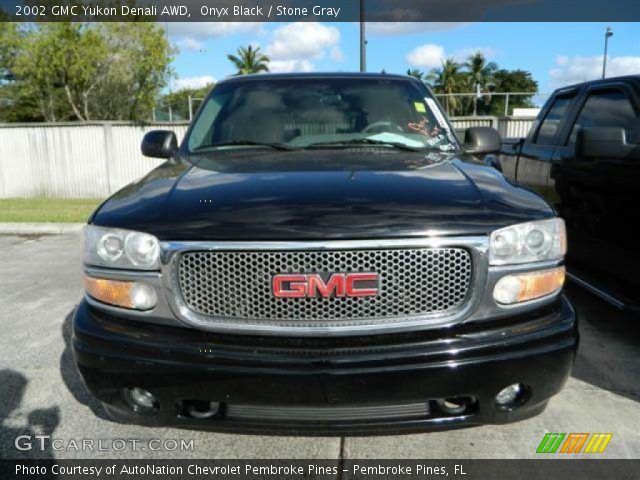 2002 GMC Yukon Denali AWD in Onyx Black