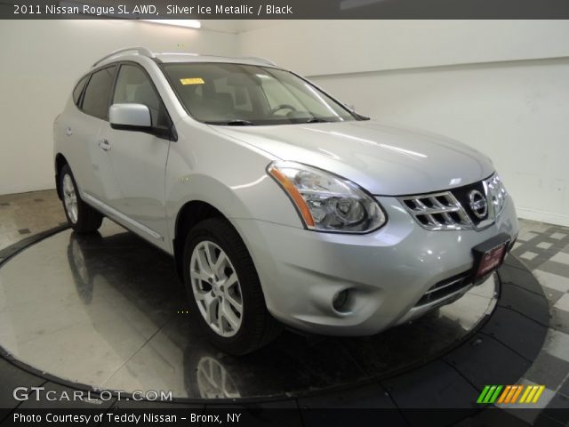 2011 Nissan Rogue SL AWD in Silver Ice Metallic