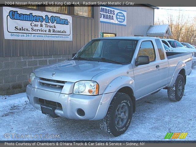 2004 Nissan Frontier XE V6 King Cab 4x4 in Radiant Silver Metallic