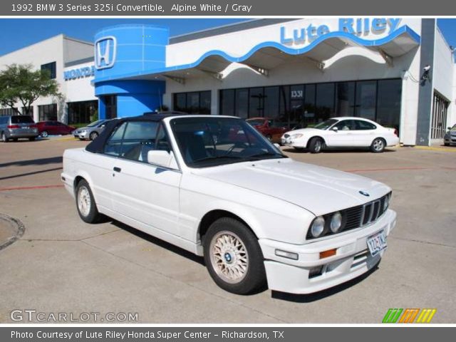 1992 BMW 3 Series 325i Convertible in Alpine White