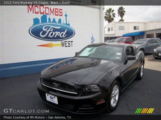 2013 Ford Mustang V6 Coupe in Black