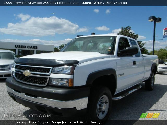 2006 Chevrolet Silverado 2500HD Extended Cab in Summit White