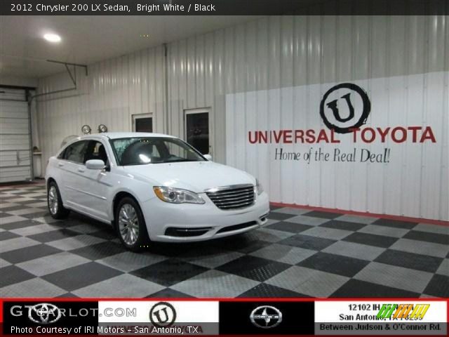 2012 Chrysler 200 LX Sedan in Bright White