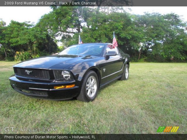 2009 Ford Mustang V6 Coupe in Black