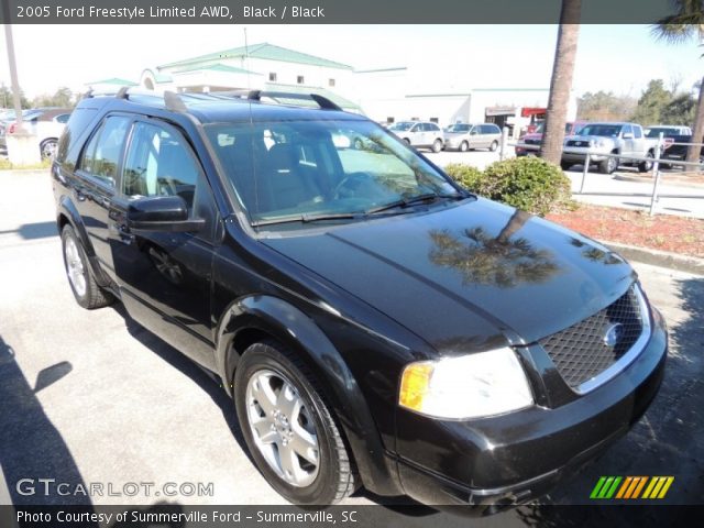 2005 Ford Freestyle Limited AWD in Black