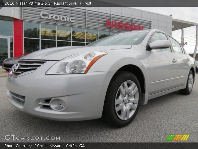 2010 Nissan Altima 2.5 S in Radiant Silver