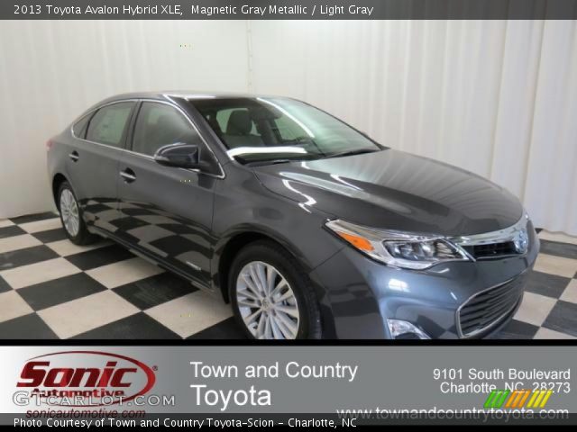 2013 Toyota Avalon Hybrid XLE in Magnetic Gray Metallic