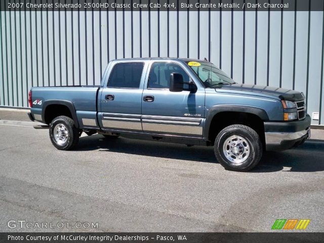 2007 Chevrolet Silverado 2500HD Classic Crew Cab 4x4 in Blue Granite Metallic