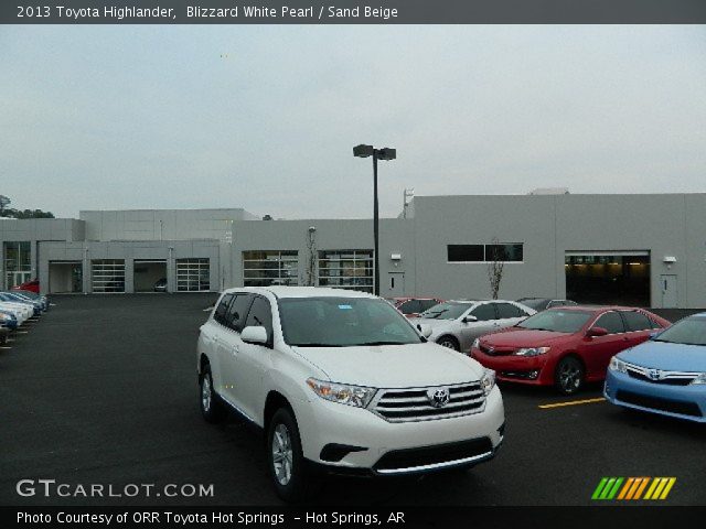 2013 Toyota Highlander  in Blizzard White Pearl