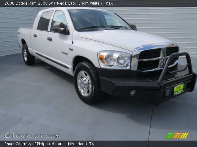 2008 Dodge Ram 1500 SXT Mega Cab in Bright White