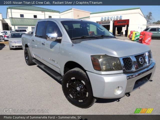 2005 Nissan Titan LE Crew Cab in Radiant Silver