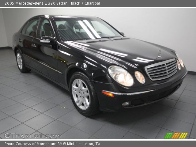 2005 Mercedes-Benz E 320 Sedan in Black