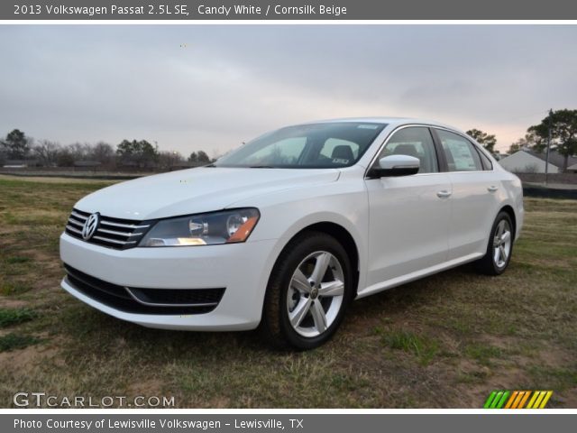 2013 Volkswagen Passat 2.5L SE in Candy White