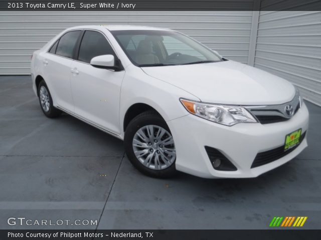 2013 Toyota Camry LE in Super White