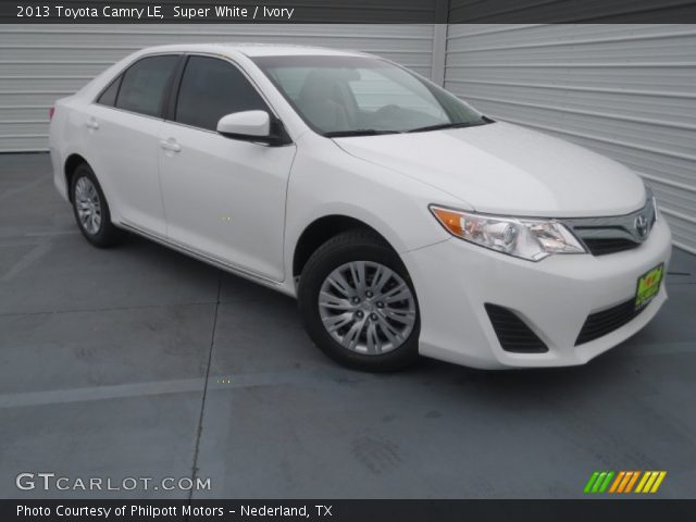 2013 Toyota Camry LE in Super White