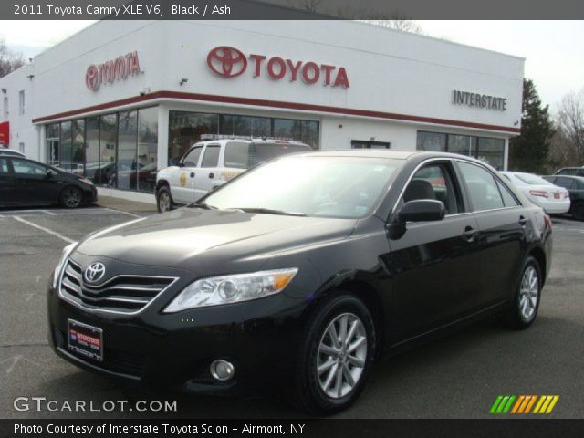 2011 Toyota Camry XLE V6 in Black