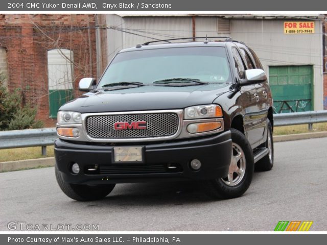 2004 GMC Yukon Denali AWD in Onyx Black