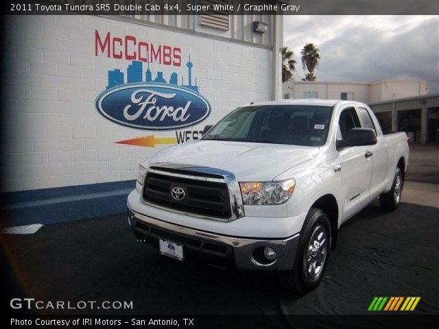 2011 Toyota Tundra SR5 Double Cab 4x4 in Super White