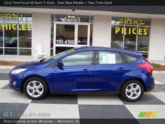 2012 Ford Focus SE Sport 5-Door in Sonic Blue Metallic