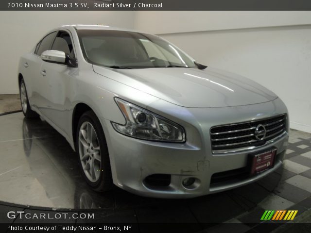 2010 Nissan Maxima 3.5 SV in Radiant Silver