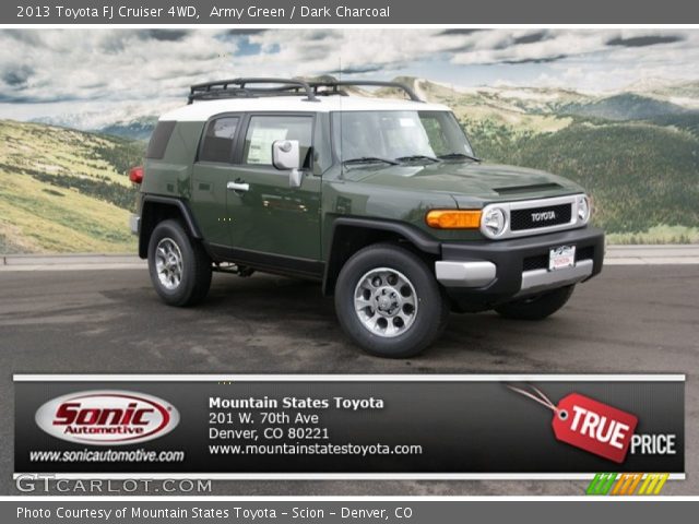 2013 Toyota FJ Cruiser 4WD in Army Green