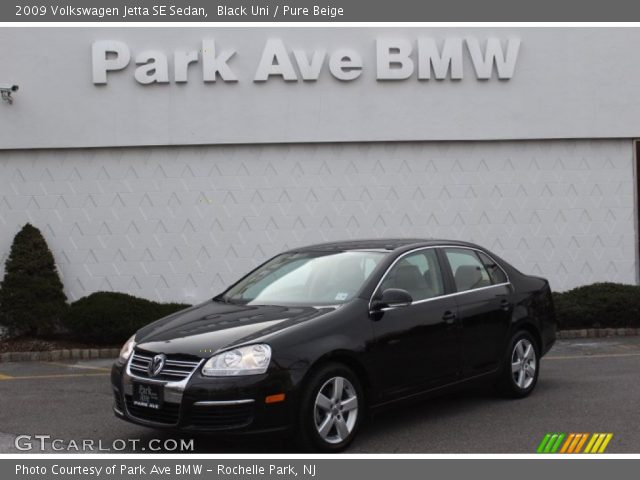 2009 Volkswagen Jetta SE Sedan in Black Uni