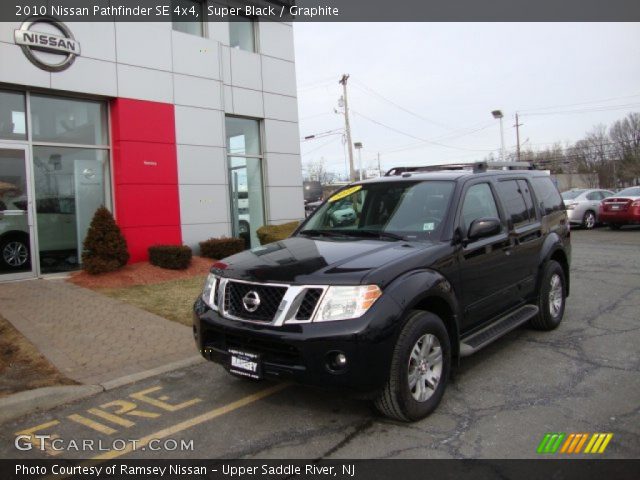 2010 Nissan Pathfinder SE 4x4 in Super Black