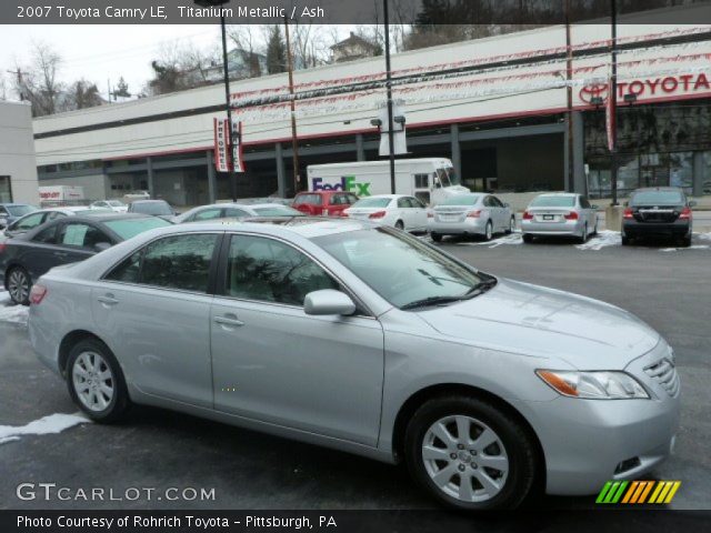 2007 Toyota Camry LE in Titanium Metallic