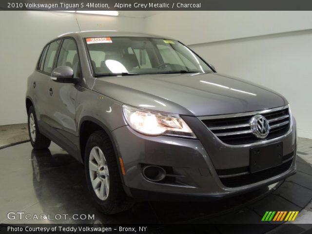 2010 Volkswagen Tiguan S 4Motion in Alpine Grey Metallic