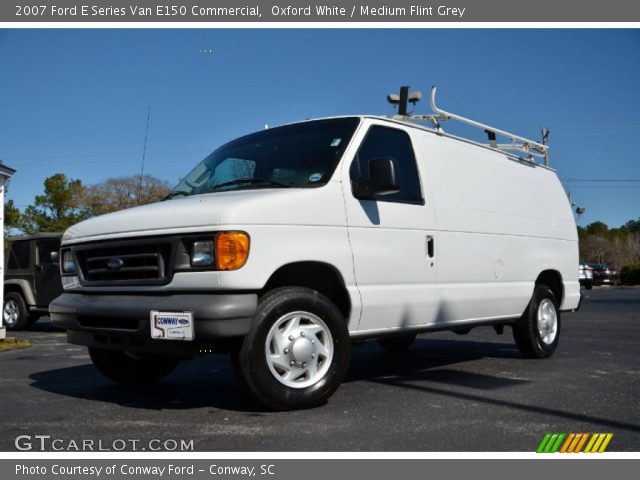 2007 Ford E Series Van E150 Commercial in Oxford White