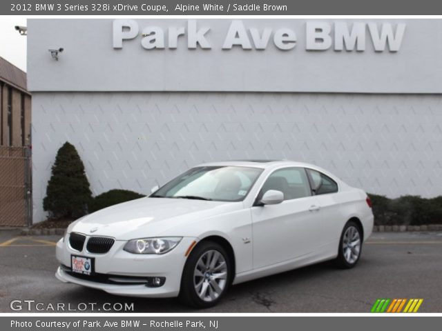 2012 BMW 3 Series 328i xDrive Coupe in Alpine White