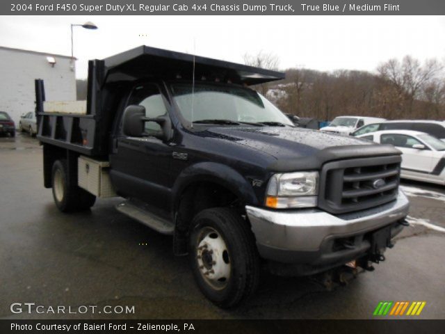 2004 Ford F450 Super Duty XL Regular Cab 4x4 Chassis Dump Truck in True Blue