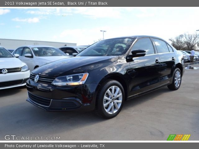 2013 Volkswagen Jetta SE Sedan in Black Uni