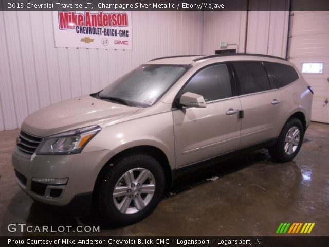 2013 Chevrolet Traverse LT in Champagne Silver Metallic