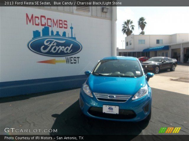 2013 Ford Fiesta SE Sedan in Blue Candy