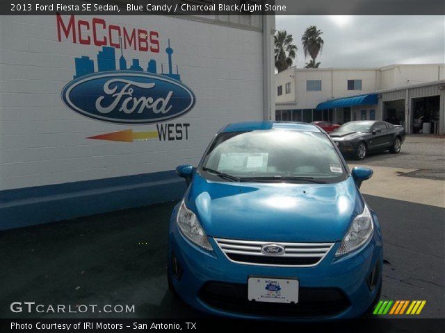 2013 Ford Fiesta SE Sedan in Blue Candy