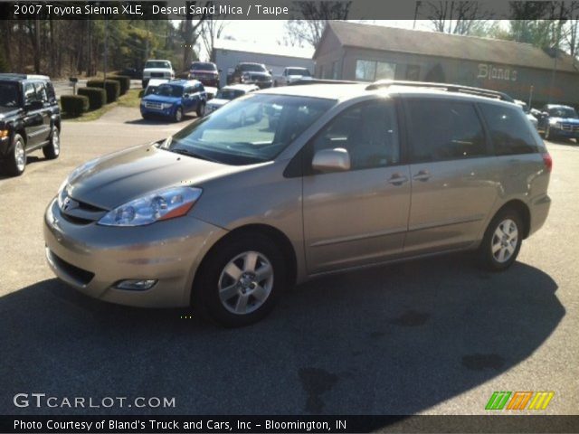 2007 Toyota Sienna XLE in Desert Sand Mica