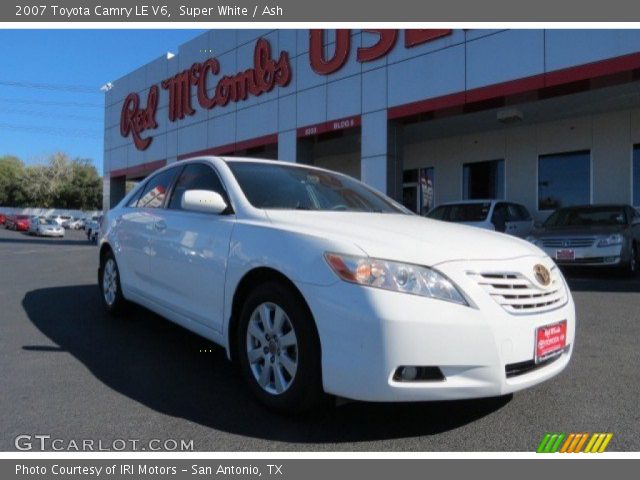 2007 Toyota Camry LE V6 in Super White