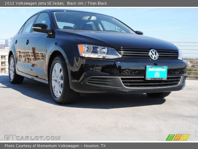 2013 Volkswagen Jetta SE Sedan in Black Uni