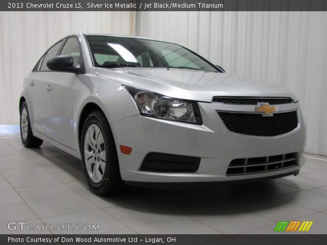 2013 Chevrolet Cruze LS in Silver Ice Metallic
