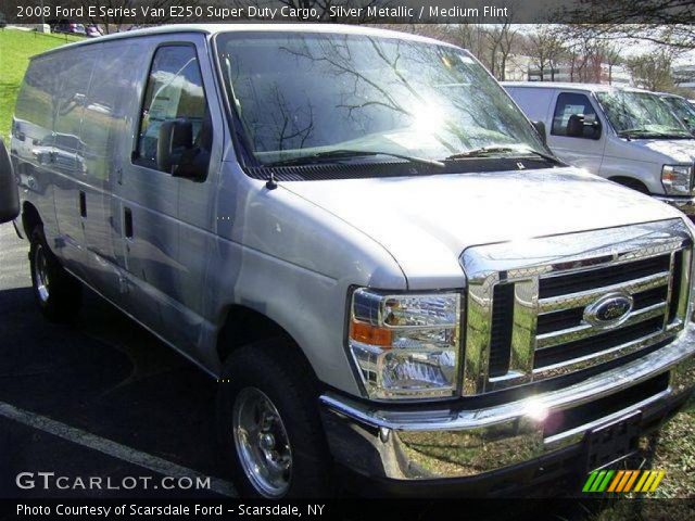 2008 Ford E Series Van E250 Super Duty Cargo in Silver Metallic